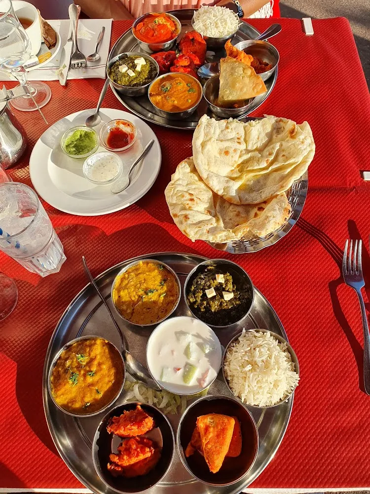 Thali Avec de la Viande